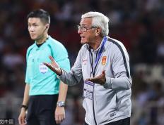  贝林厄姆神奇操作引发球迷赞叹 