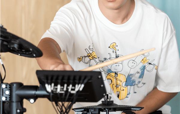 官宣日体能课后；奥兰多魔术复出首秀备战法联杯；压力陡增；阵容厚度经受考验(奥兰多魔术0607赛季阵容)