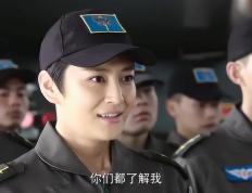  电竞夜战：关东天虎队强势反弹海滨霹雳队，主帅临场妙招。